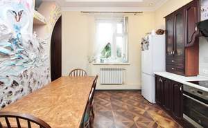 Дом 232м&sup2;, 2-этажный, участок 5 сот.  