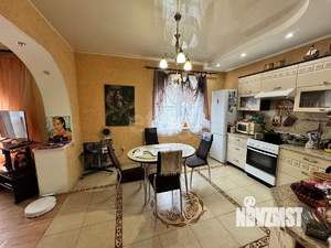 Дом 236м&sup2;, 4-этажный, участок 2 сот.  