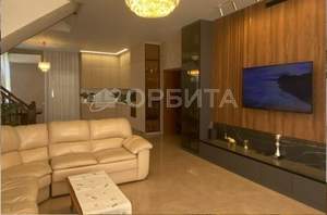 Дом 200м&sup2;, 2-этажный, участок 0 сот.  