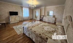 Дом 330м², 3-этажный, участок 15 сот.  