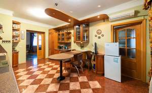 Дом 418м², 3-этажный, участок 3 сот.  