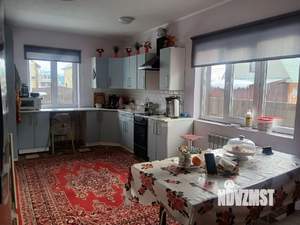 Дом 150м&sup2;, 2-этажный, участок 10 сот.  