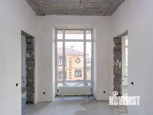 Дом 572м², 3-этажный, участок 15 сот.  
