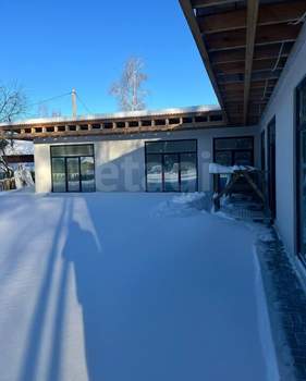 Дом 180м&sup2;, 1-этажный, участок 6 сот.  