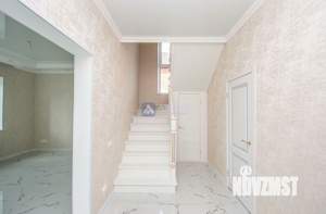 Коттедж 200м², 2-этажный, участок 8 сот.  