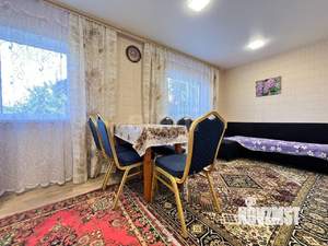 Дом 100м&sup2;, 2-этажный, участок 5 сот.  