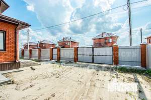 Коттедж 160м&sup2;, 2-этажный, участок 10 сот.  