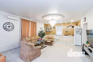 Дом 180м&sup2;, 2-этажный, участок 5 сот.  