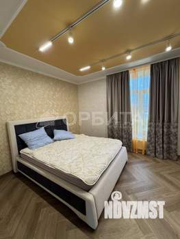 Дом 243м², 2-этажный, участок 9 сот.  