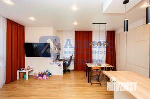 Таунхаус 141м&sup2;, 3-этажный, участок 1 сот.  