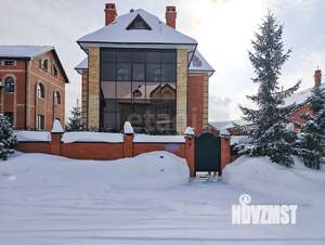 Дом 372м&sup2;, 2-этажный, участок 17 сот.  