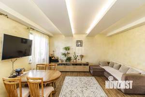 Дом 150м², 2-этажный, участок 15 сот.  