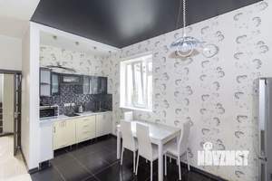 Дом 140м&sup2;, 2-этажный, участок 7 сот.  