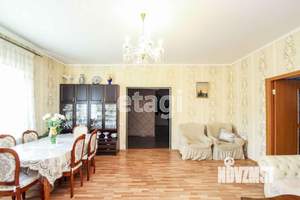 Дом 384м², 2-этажный, участок 18 сот.  