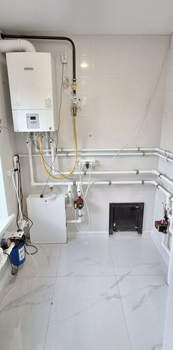 Дом 170м&sup2;, 2-этажный, участок 5 сот.  