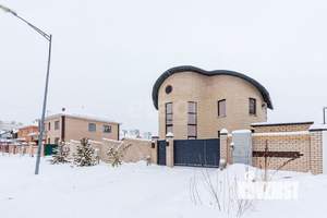 Дом 180м&sup2;, 2-этажный, участок 5 сот.  