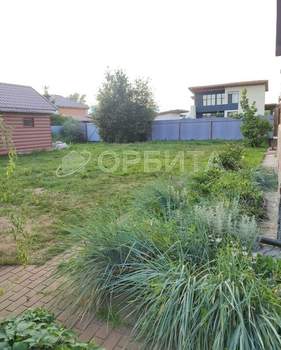 Дом 300м&sup2;, 2-этажный, участок 0 сот.  