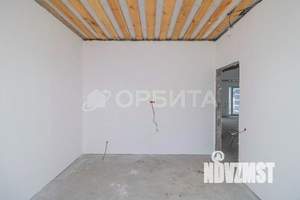 Дом 93м&sup2;, 2-этажный, участок 5 сот.  