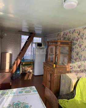 Дом 70м&sup2;, 2-этажный, участок 6 сот.  