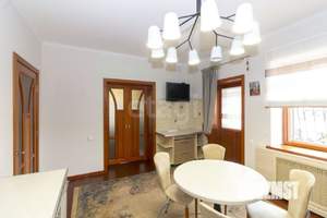 Дом 204м&sup2;, 2-этажный, участок 5 сот.  