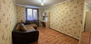 Дом 140м&sup2;, 2-этажный, участок 404 сот.  