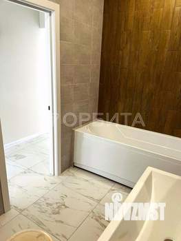 Дом 110м², 2-этажный, участок 6 сот.  