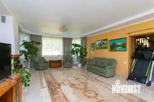 Дом 172м², 2-этажный, участок 5 сот.  