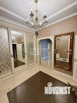 Коттедж 362м², 2-этажный, участок 10 сот.  