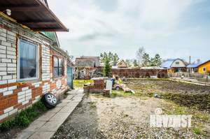 Дом 27м&sup2;, 2-этажный, участок 5 сот.  