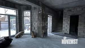 Дом 181м², 2-этажный, участок 5 сот.  