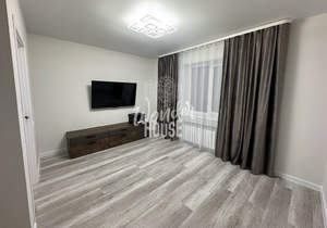 Дом 160м&sup2;, 2-этажный, участок 8 сот.  