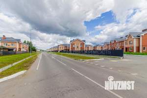 Таунхаус 128м², 3-этажный, участок 1 сот.  