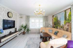 Дом 295м², 2-этажный, участок 10 сот.  