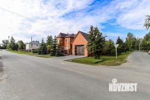 Дом 361м&sup2;, 3-этажный, участок 15 сот.  