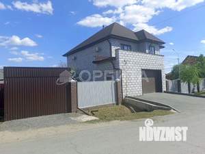 Дом 200м&sup2;, 2-этажный, участок 9 сот.  