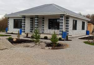 Дом 130м&sup2;, 1-этажный, участок 10 сот.  