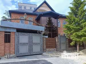 Дом 290м², 2-этажный, участок 5 сот.  