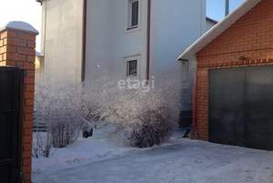 Дом 285м², 3-этажный, участок 14 сот.  