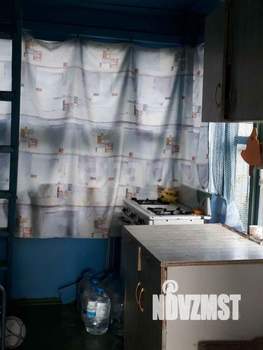 Дом 493м&sup2;, 2-этажный, участок 5 сот.  