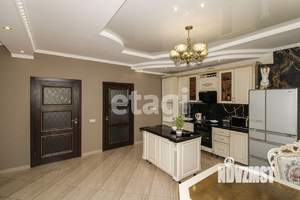 Дом 240м², 2-этажный, участок 9 сот.  