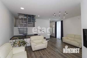 Дом 358м², 3-этажный, участок 5 сот.  