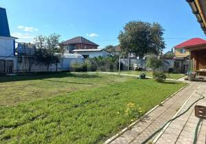 Дом 168м&sup2;, 2-этажный, участок 12 сот.  