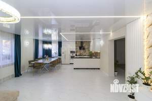 Дом 200м&sup2;, 2-этажный, участок 7 сот.  