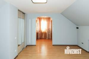 Дом 124м², 2-этажный, участок 3 сот.  
