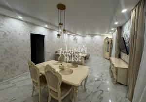 Дом 160м&sup2;, 2-этажный, участок 8 сот.  