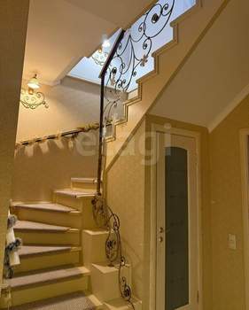 Дом 140м&sup2;, 2-этажный, участок 4 сот.  