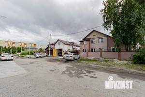 Дом 141м&sup2;, 2-этажный, участок 9 сот.  