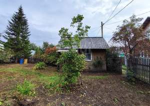 Дом 14м&sup2;, 2-этажный, участок 4 сот.  