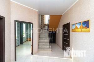 Дом 200м&sup2;, 2-этажный, участок 9 сот.  