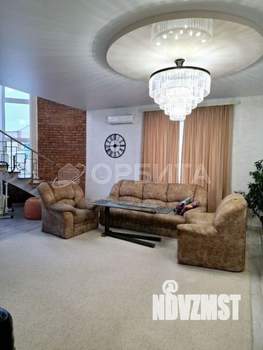 Дом 180м&sup2;, 2-этажный, участок 5 сот.  